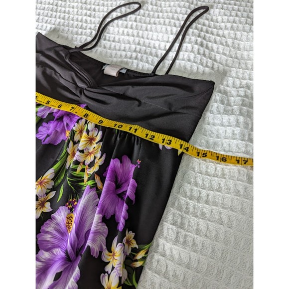 Hawaiian Dress - Picture 7 of 10